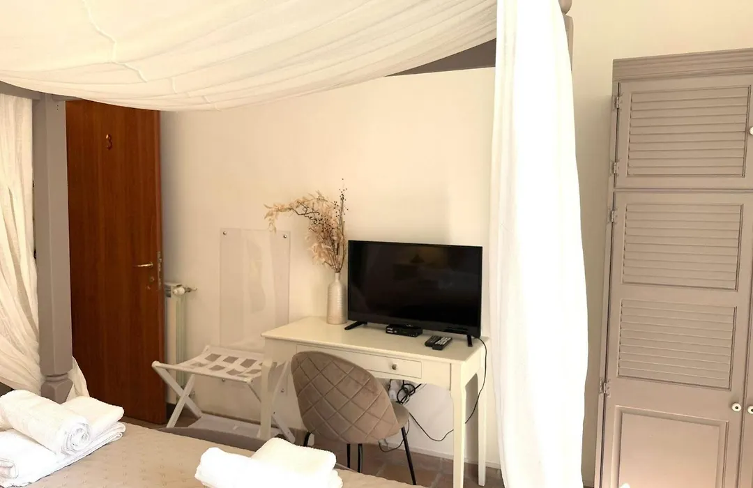 Aenea'S B&B-1